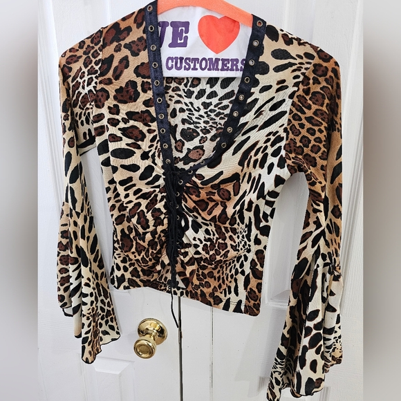 Unyx Tops - Leapord print blouse